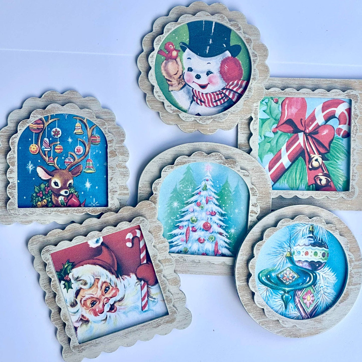 Vintage Style Retro Christmas Magnet, Feathered Farmhouse