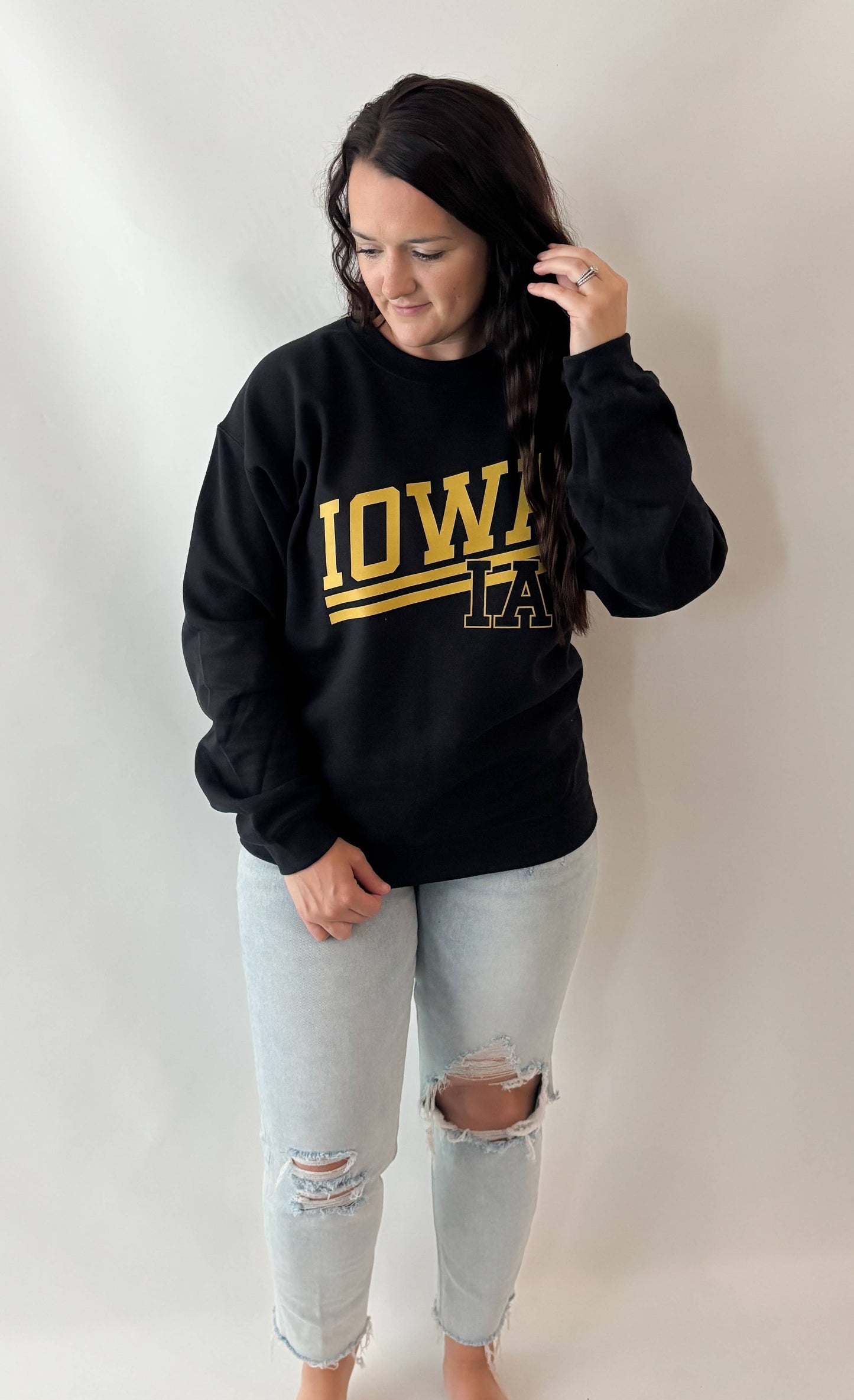 Iowa Crewneck, Feathered Farmhouse