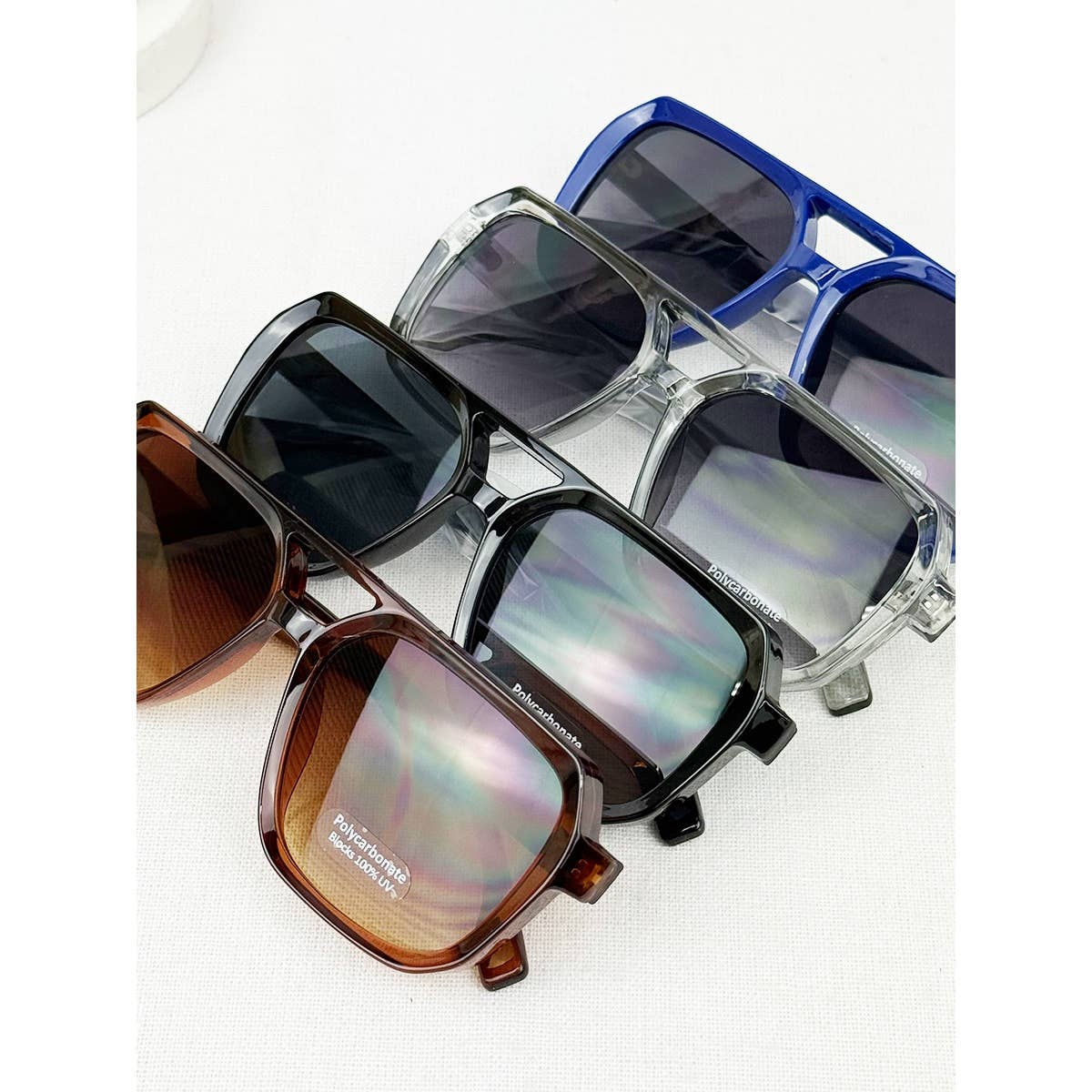 Retro Feathered Square Frame Sunnies FEISEDY Retro Square Aviator Sunglasses Women Men 70s  main image 2