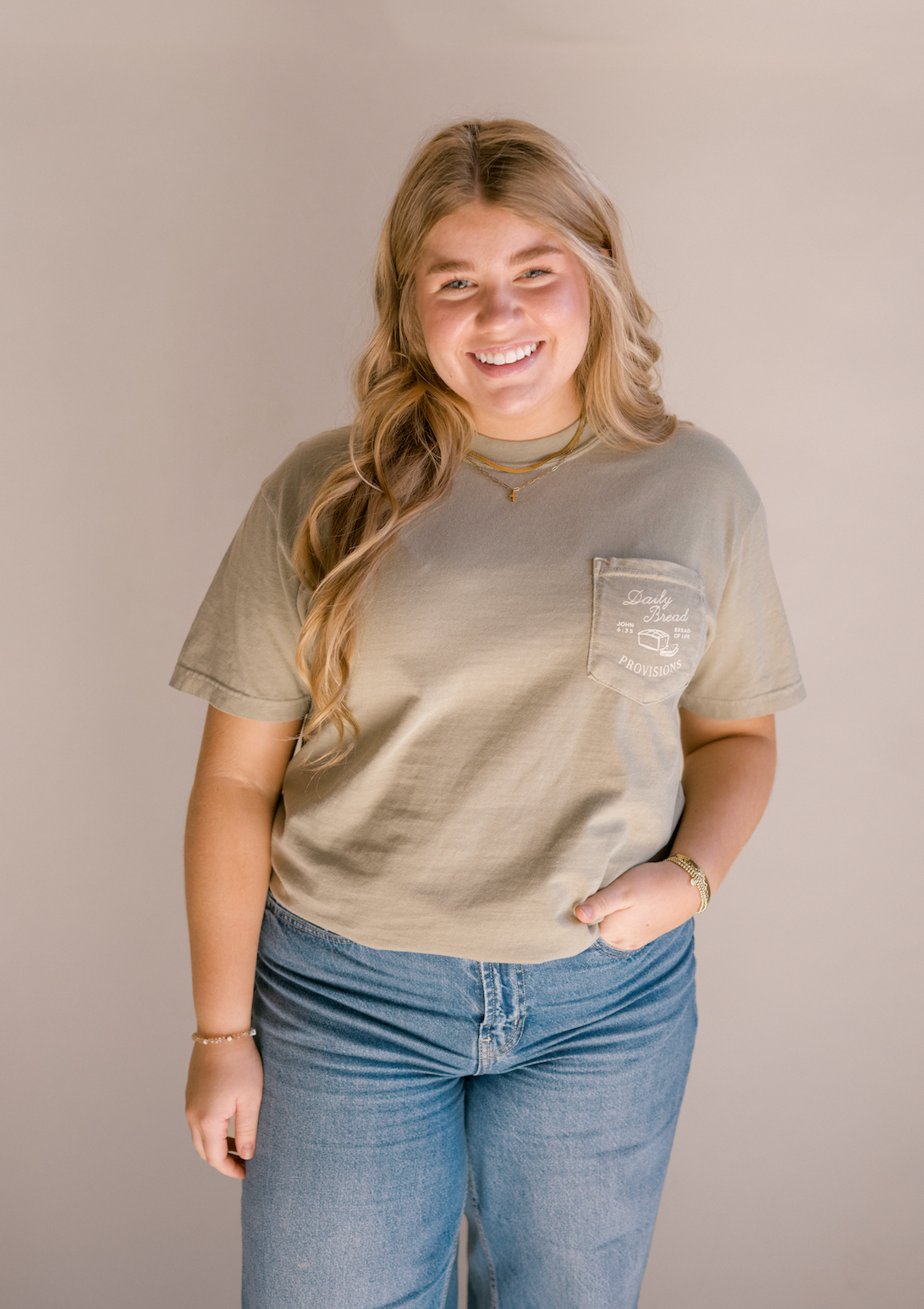 Daily Bread Tee, Feathered Farmhouse