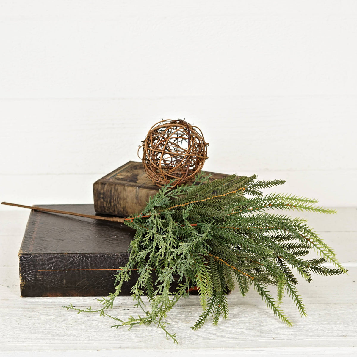 Cypress & Norfolk Soft Touch Dripping Stem, Feathered Farmhouse