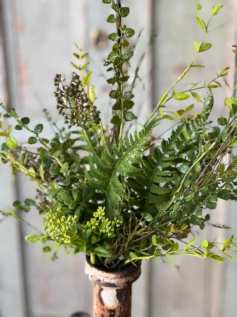 Woodland Greens Bush, The Feathered Farmhouse