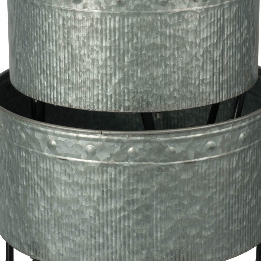 Tin Pots, The Feathered Farmhouse
