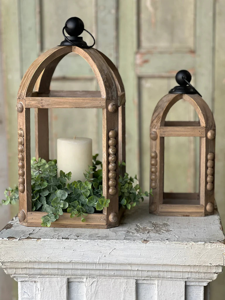 Sutton Lanterns, The Feathered Farmhouse