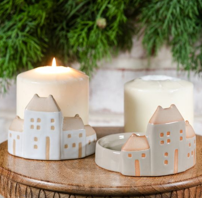 House Pillar Holder, Feathered Farmhouse