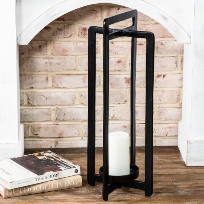 Powder Black Lantern Pillar