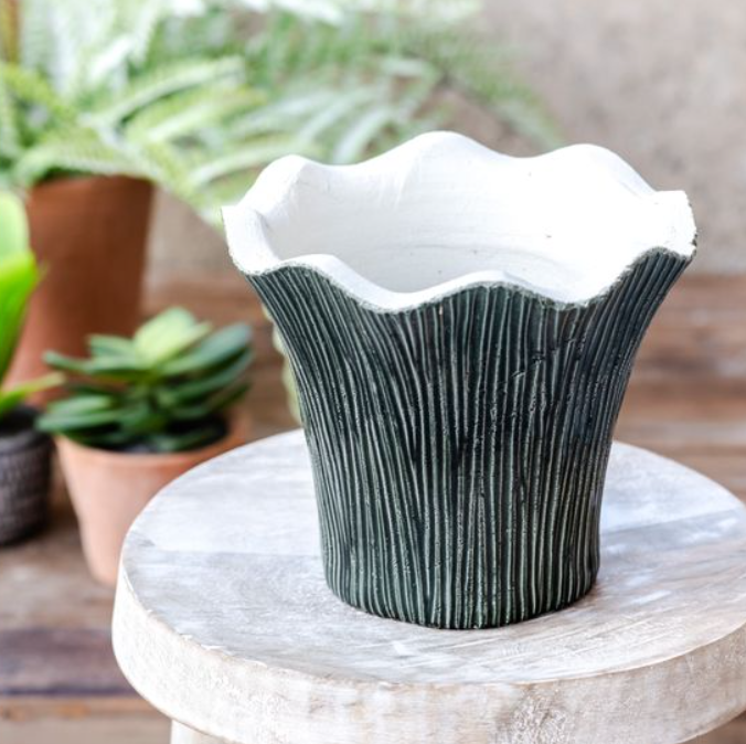 Dark Green Scalloped Pot, Feathered Farmhouse