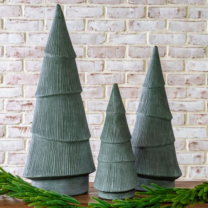 Green Holiday Tree, Feathered Farmhouse