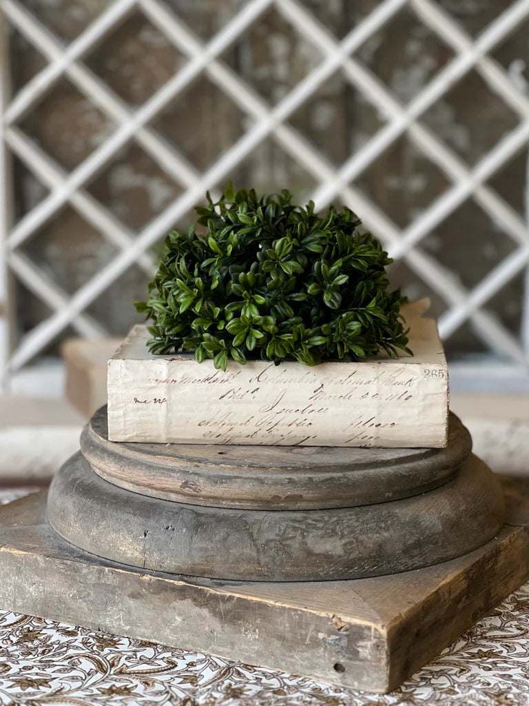 Galilee Boxwood Orb, Feathered Farmhouse