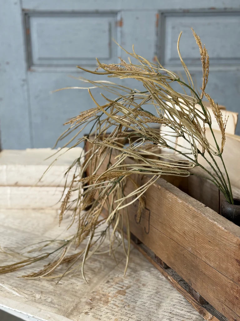 Wheaten Waves Hanging, Feathered Farmhouse