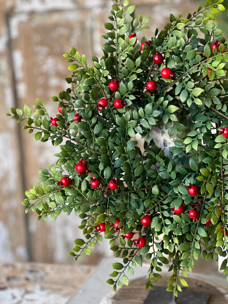 Lively Berry Bough Candle Ring, Feathered Farmhouse