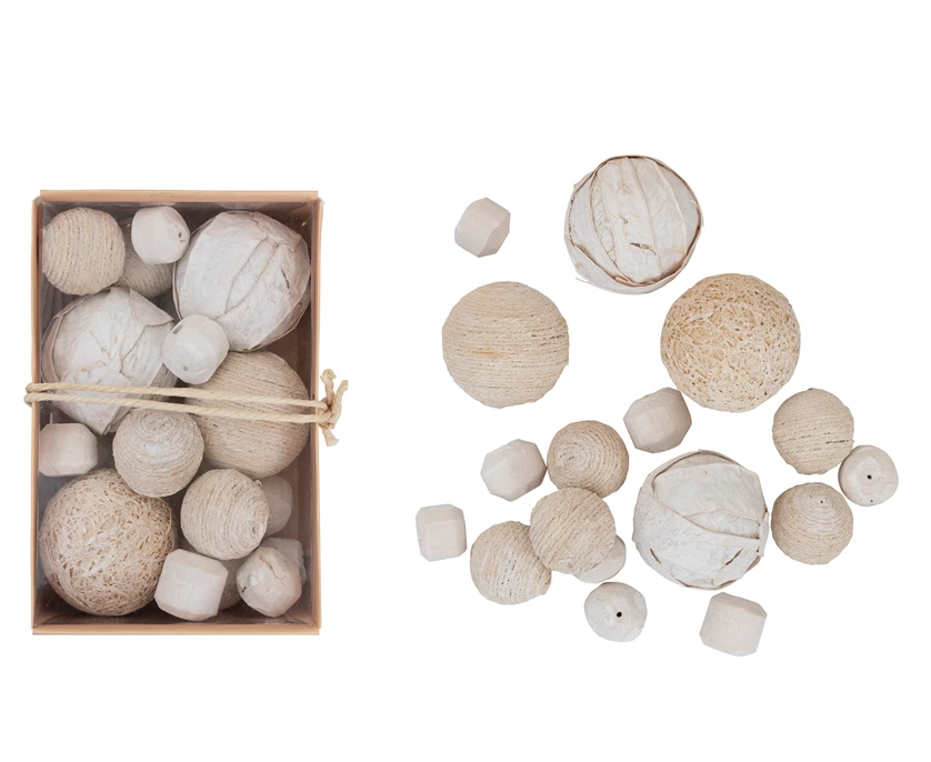 Boxed Organic Orbs, Feathered Farmhouse