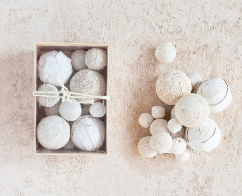 Boxed Organic Orbs, Feathered Farmhouse