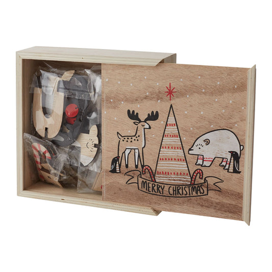 Arctic Woodland Scene, Feathered Farmhouse