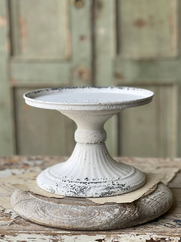 Atessa Pedestal, The Feathered Farmhouse