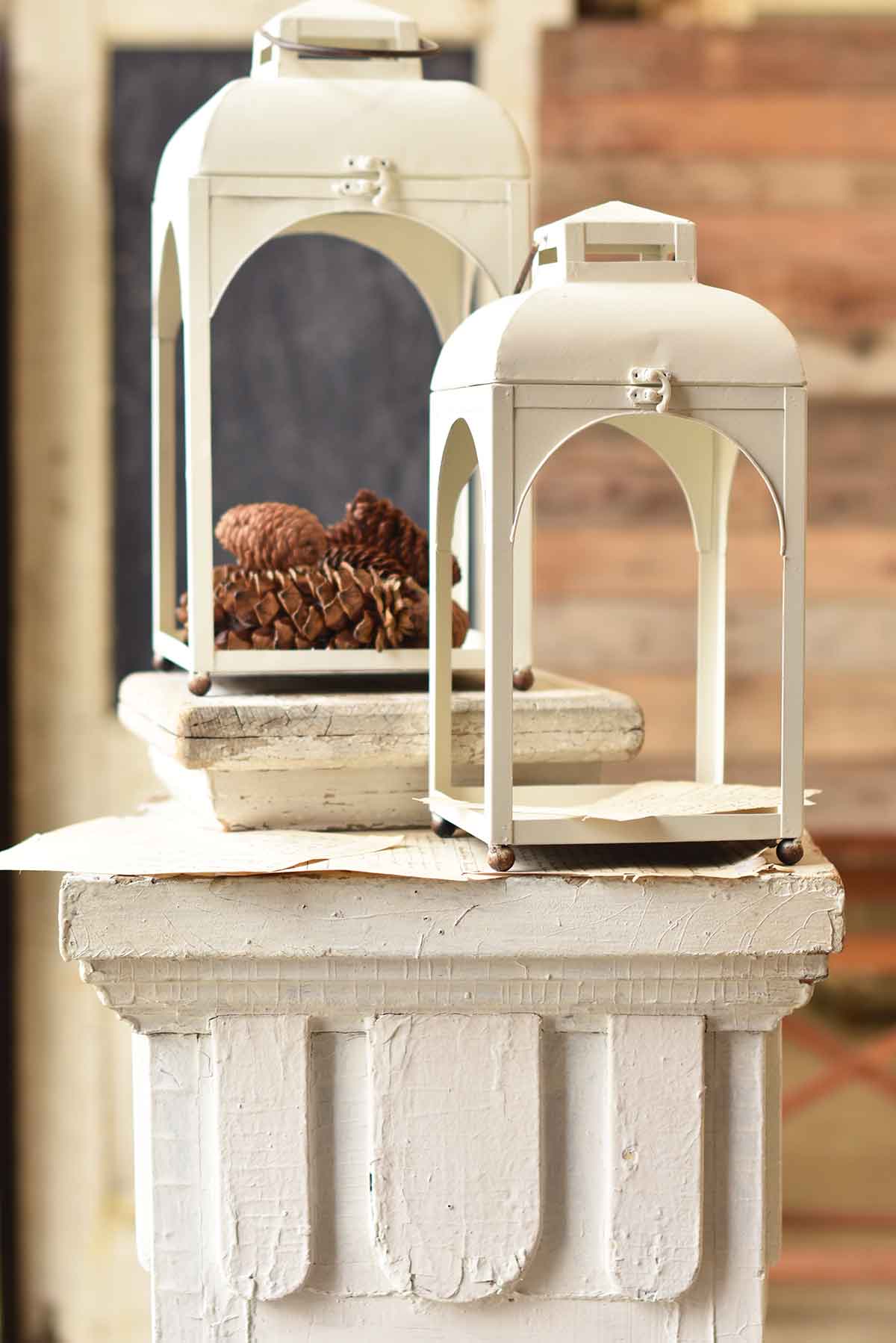 White Moonlight Lanterns