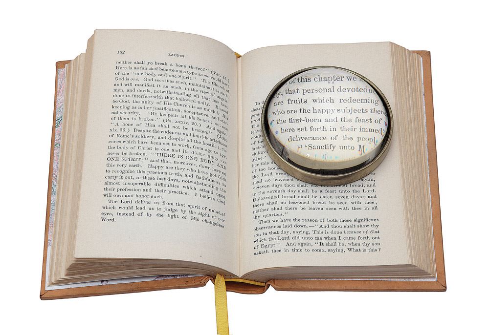 Glass Paperweight Magnifying Glass