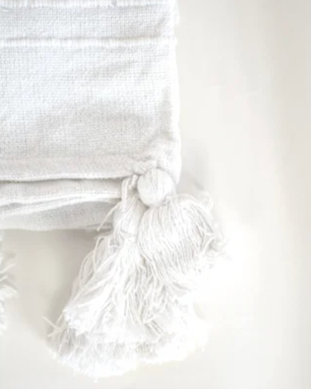 Neutral Tone Throw, Feathered Farmhouse