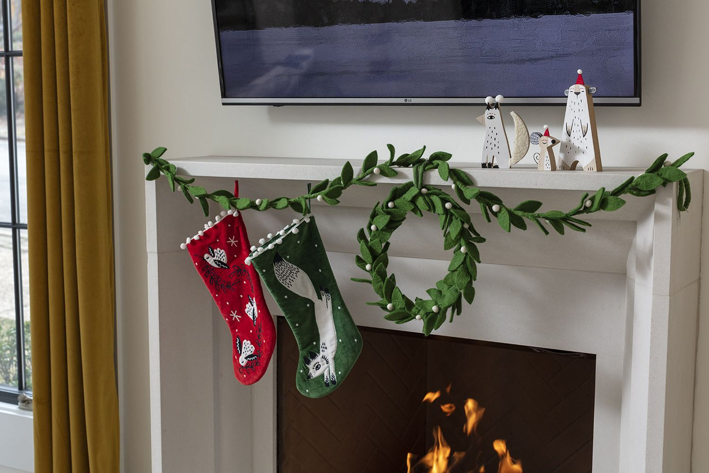 Felt Snowberry Garland, Feathered Farmhouse