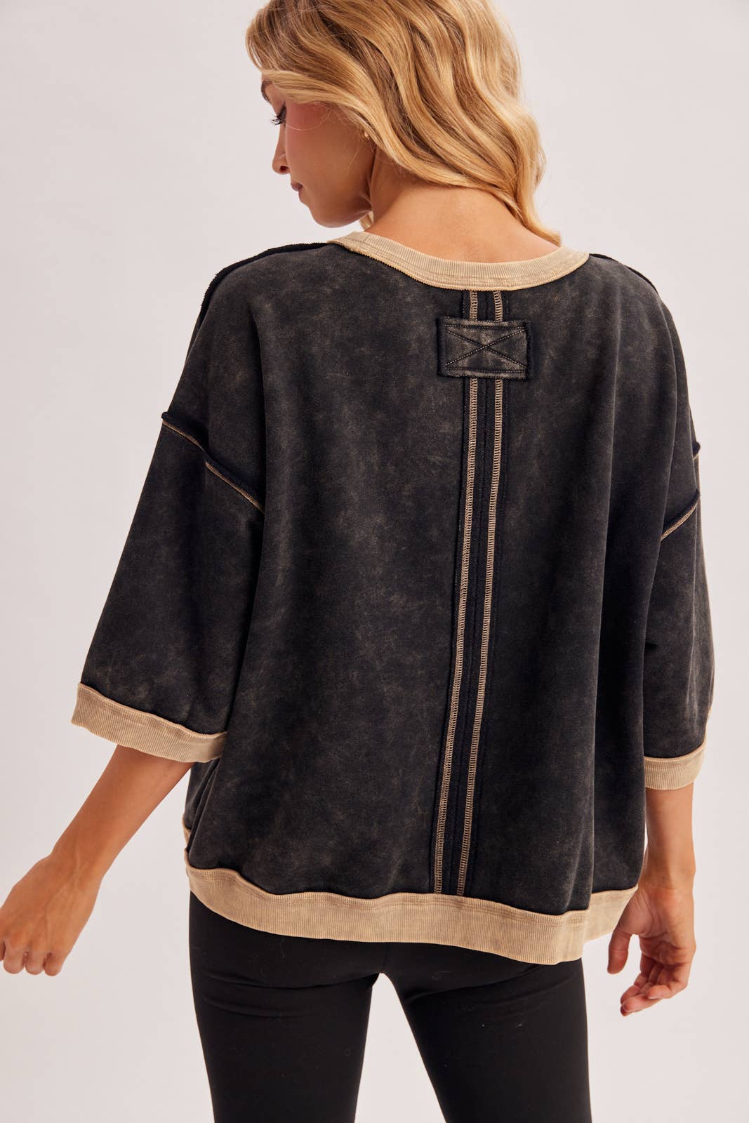 Lainey Sweatshirt, Feathered Farmhouse