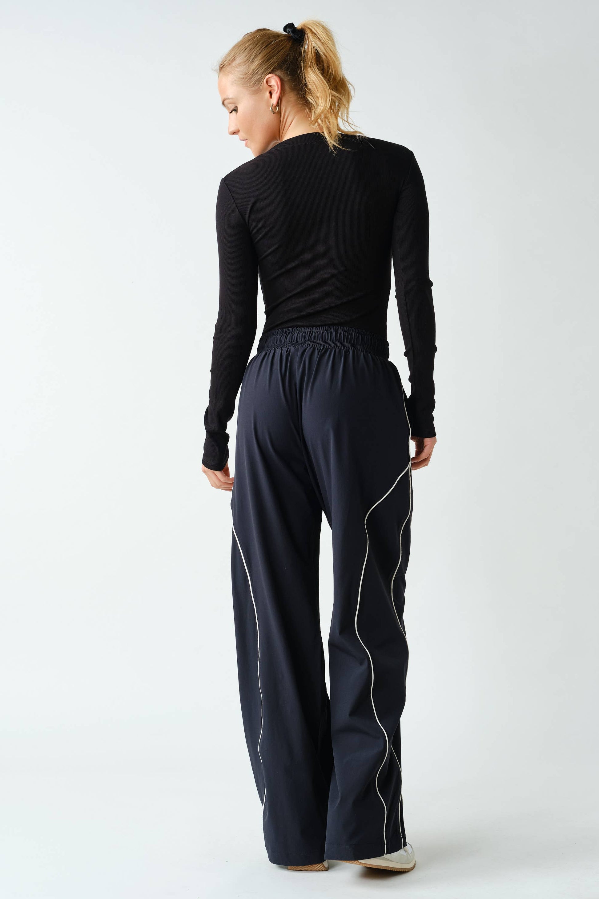 Black Essential Long Sleeved Micro Ribbed Top, Feathered Farmhouse