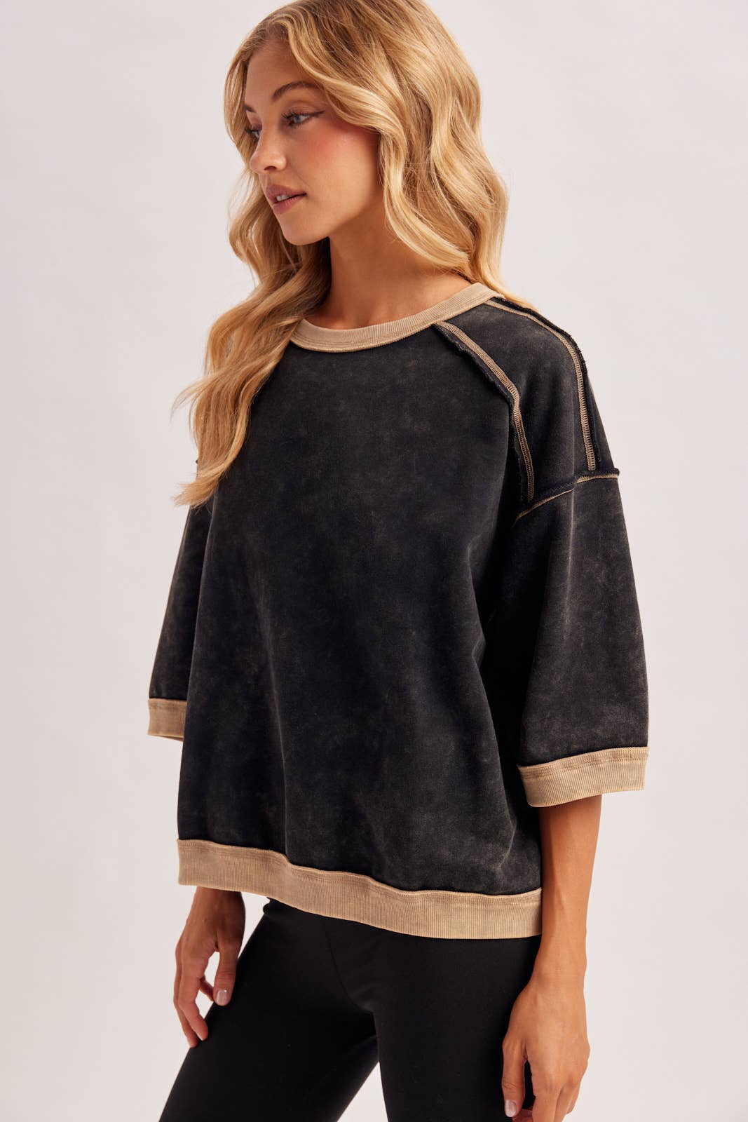 Lainey Sweatshirt, Feathered Farmhouse
