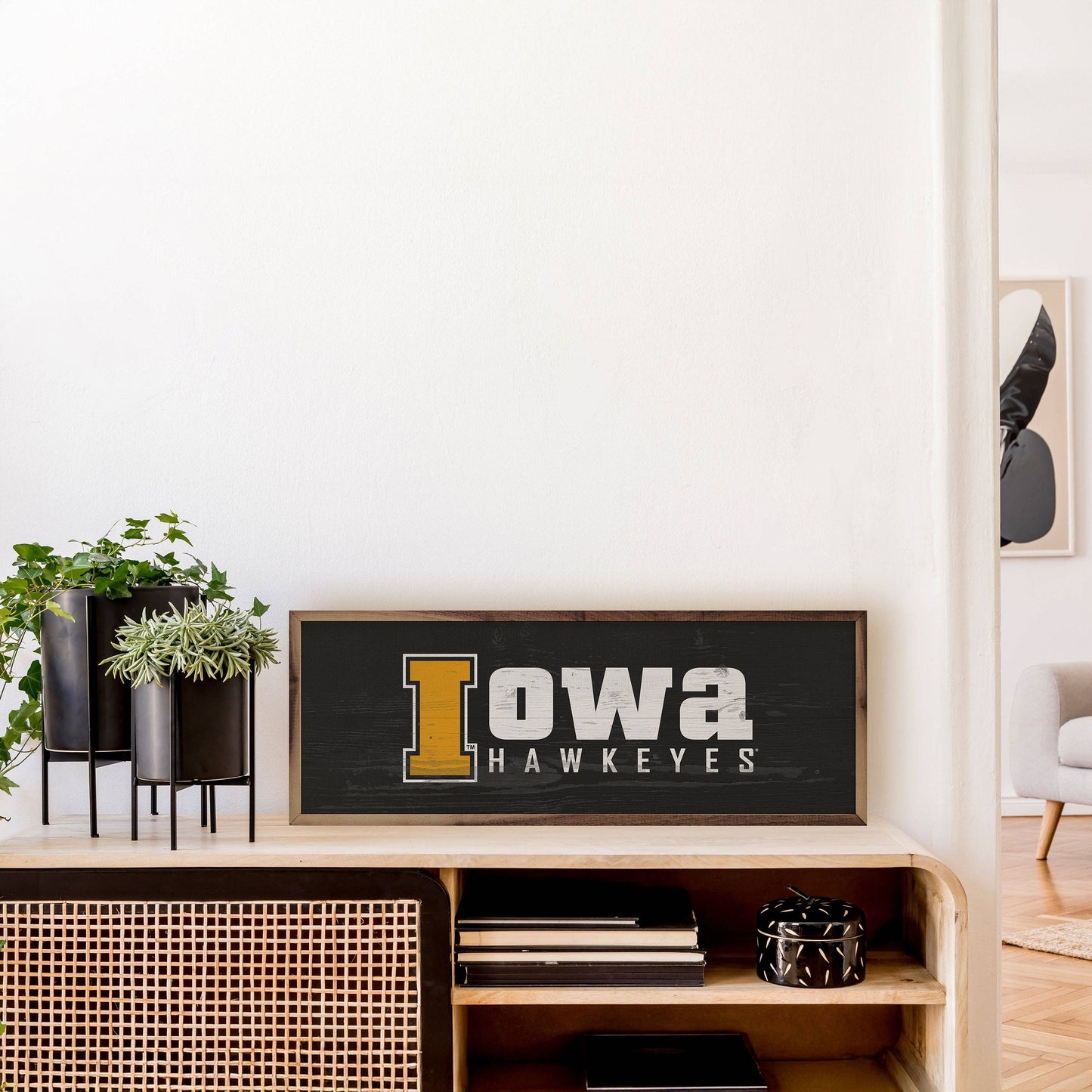 Banner University Of Iowa Hawkeyes, Feathered Farmhouse