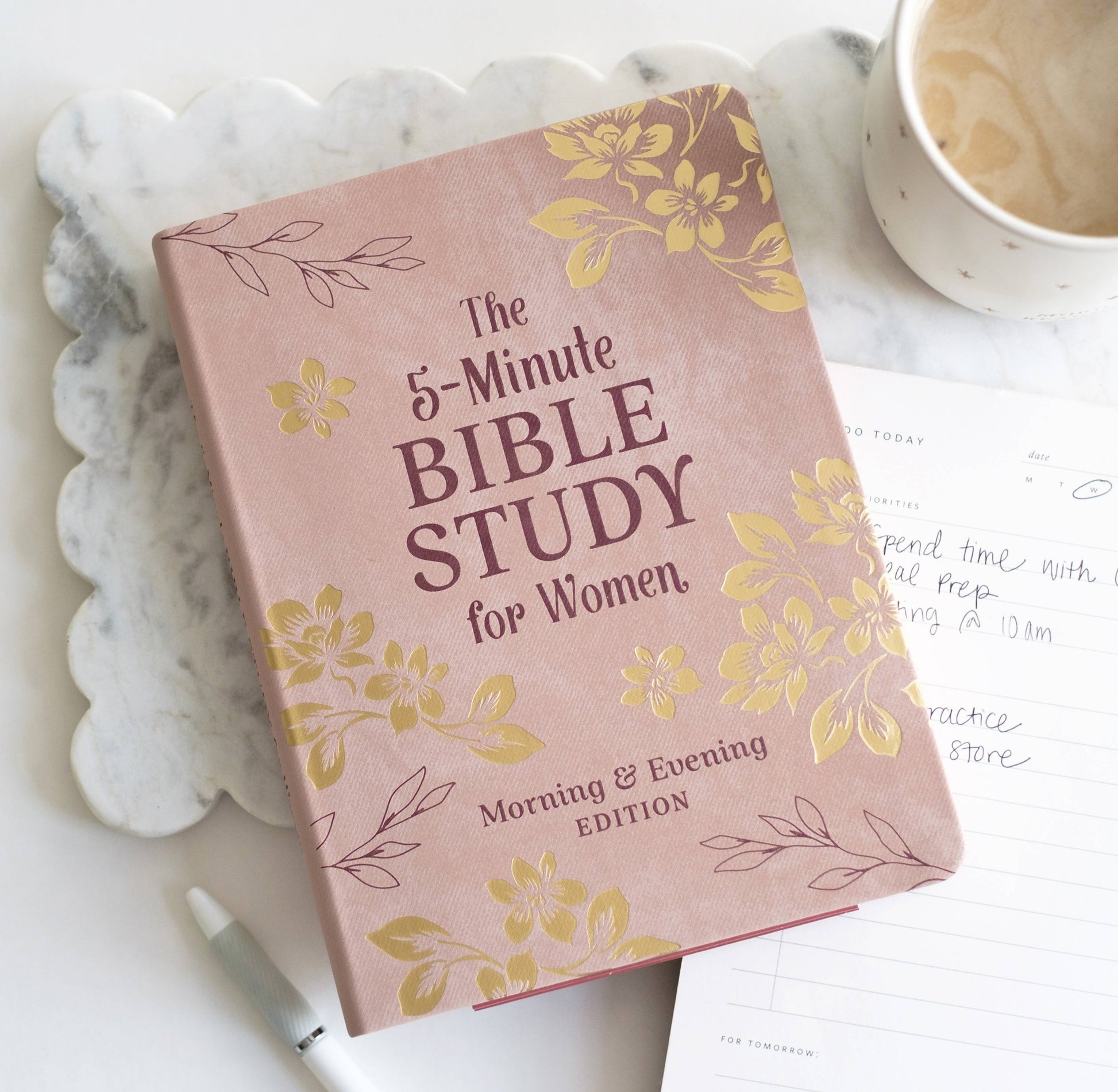 The 5-Minute Bible Study for Women, Feathered Farmhouse