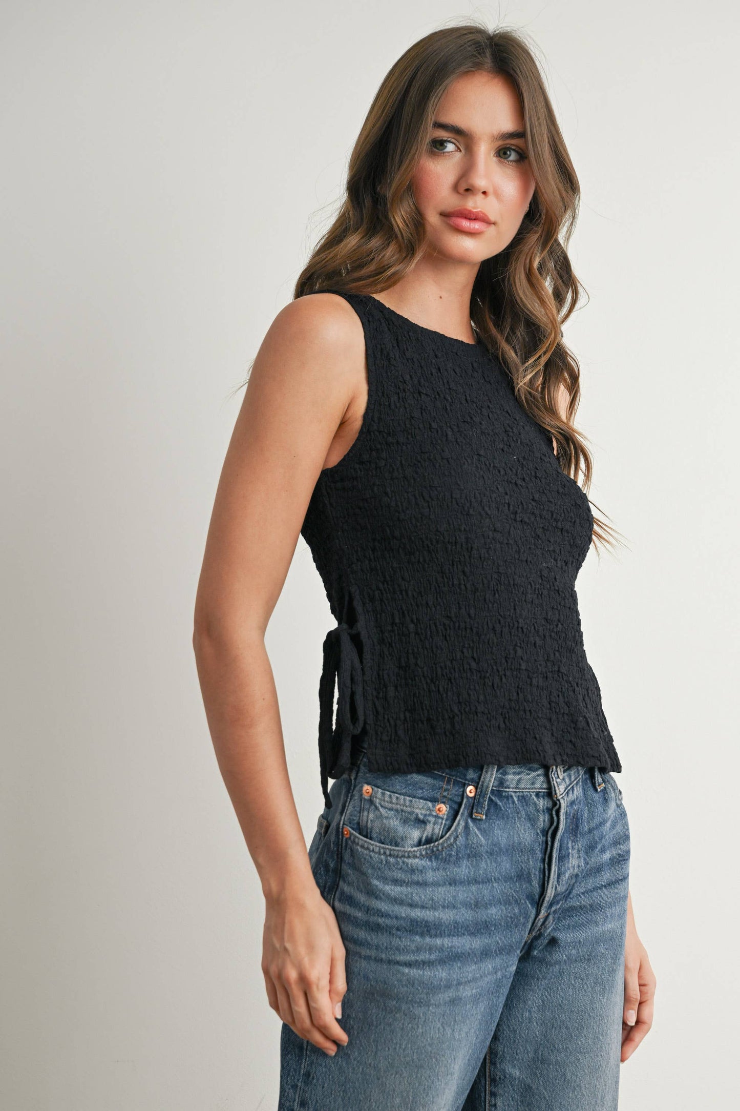 Texture Tie-Top, Feathered Farmhouse