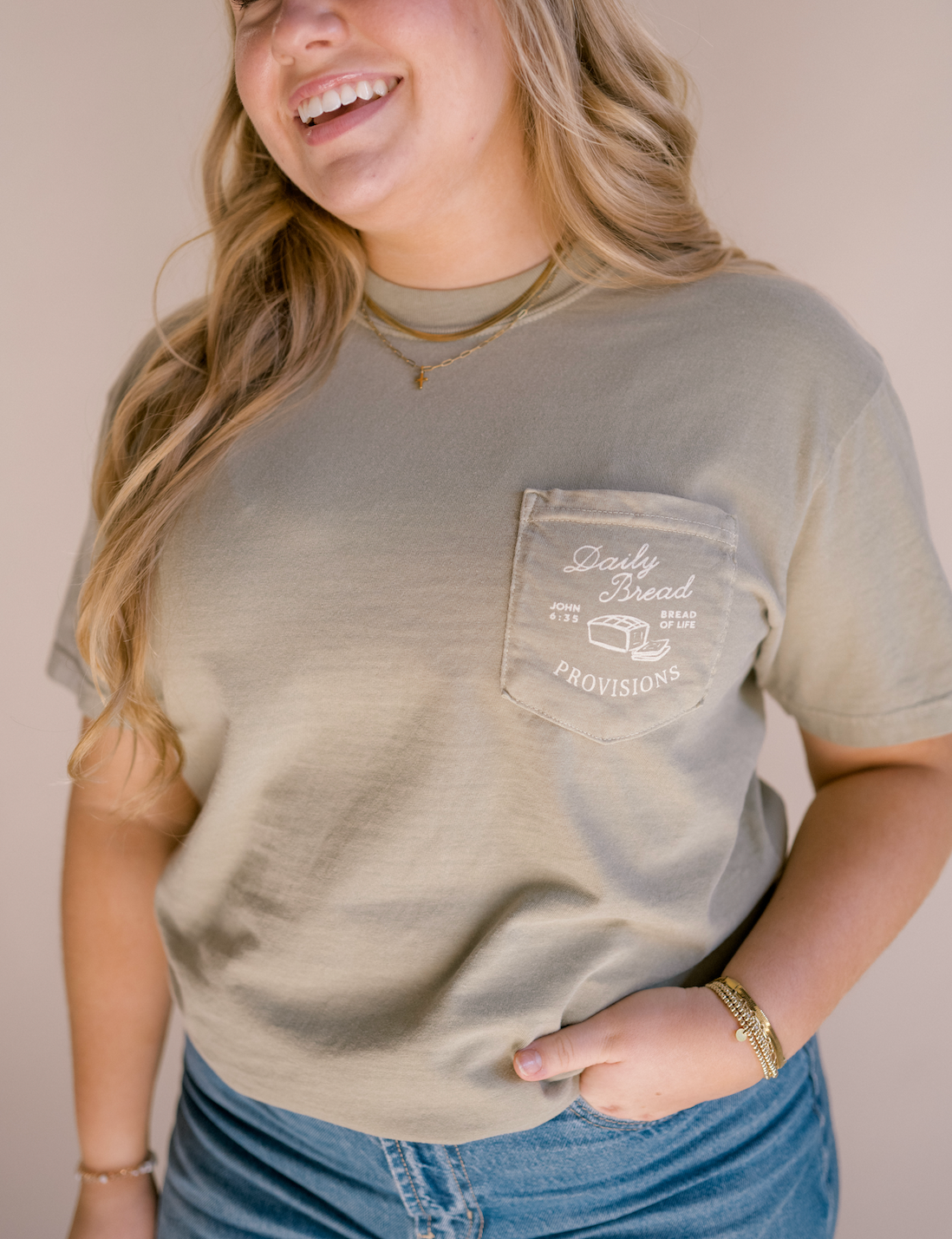 Daily Bread Tee, Feathered Farmhouse