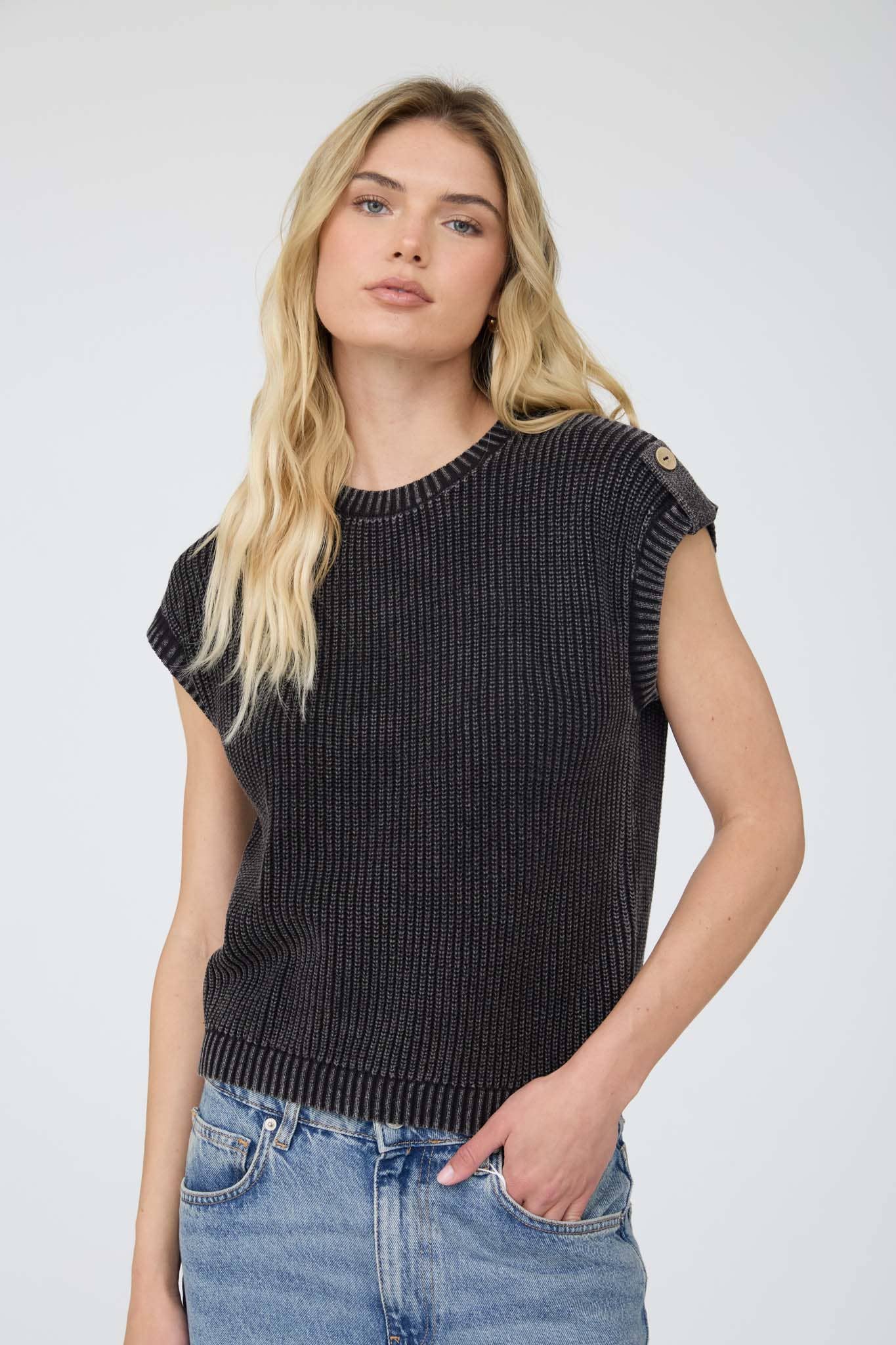 Charcoal Acid Washed Top, Feathered Farmhouse