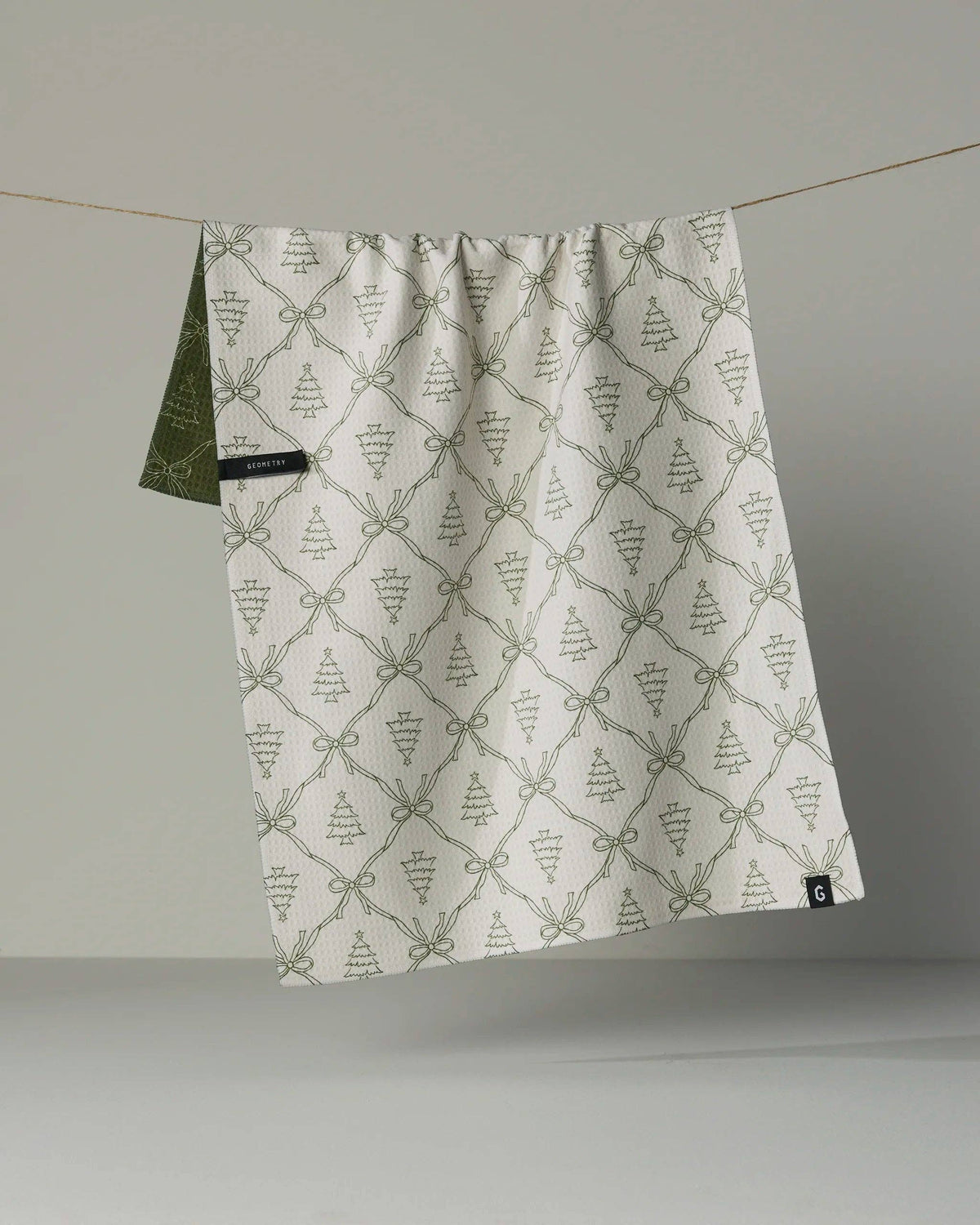 Cedar Bows Luxe Kitchen Towel, Feathered Farmhouse