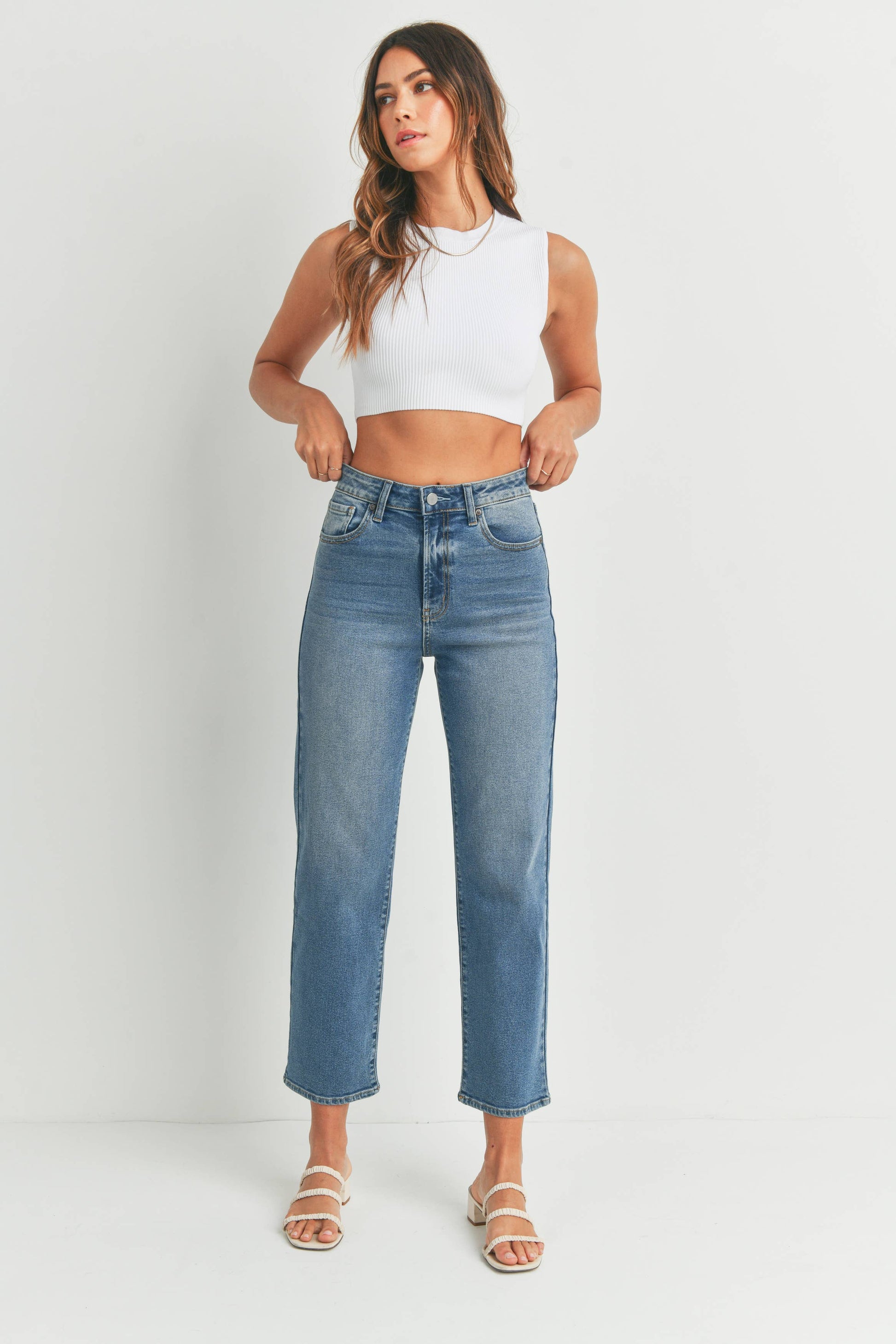 Vintage Straight Jeans, Feathered Farmhouse