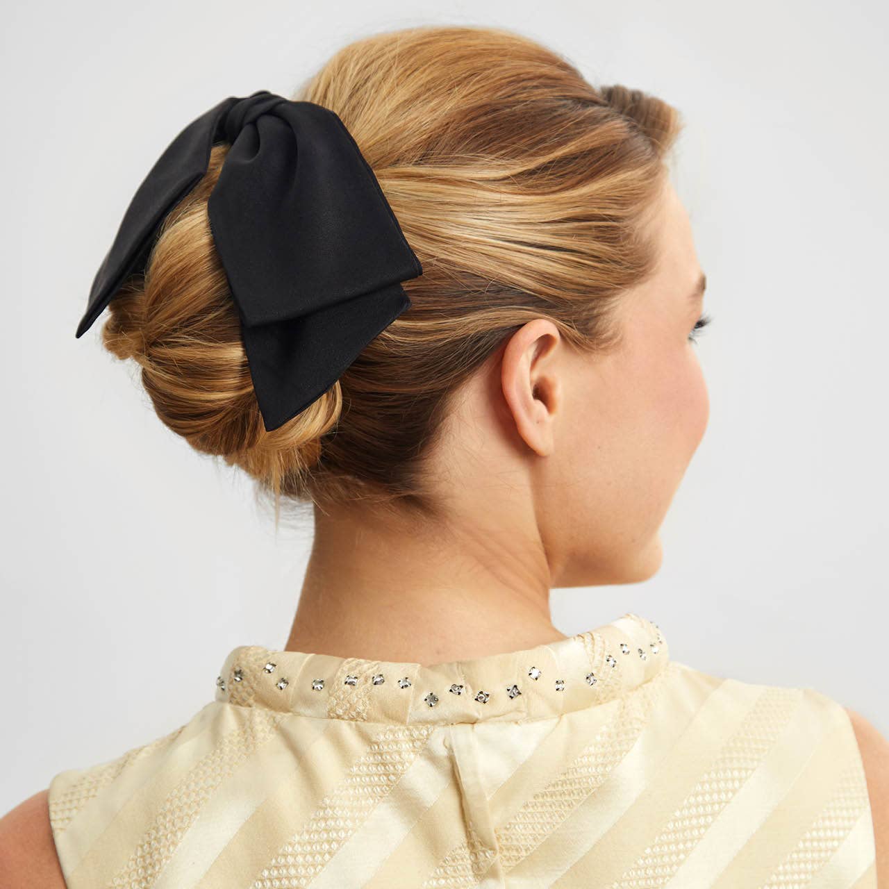 Recycled Fabric Bow Hair Clip, Feathered Farmhouse