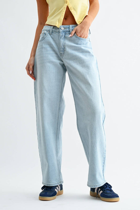 Slight Barrel Straight, Feathered Farmhouse