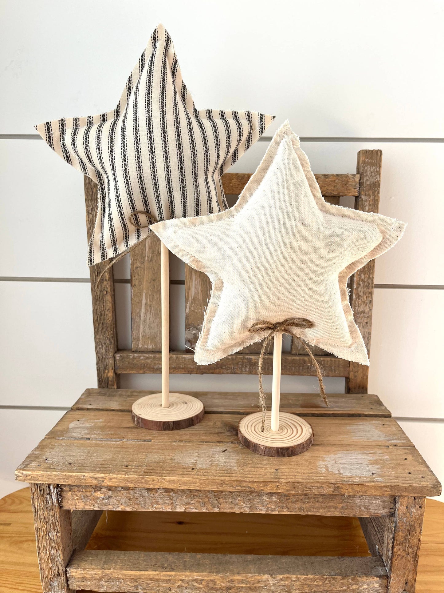 Farmhouse Stripe Rustic Star Set, Feathered Farmhouse