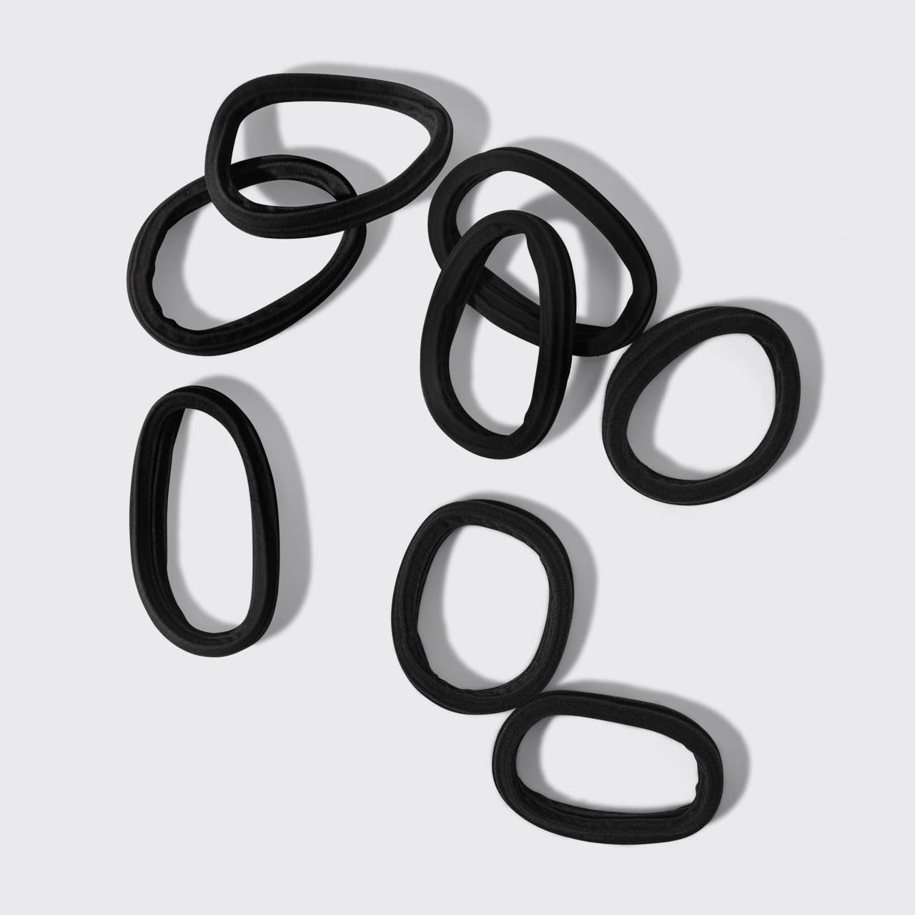Recycled Seamless Hair Elastics, Feathered Farmhouse