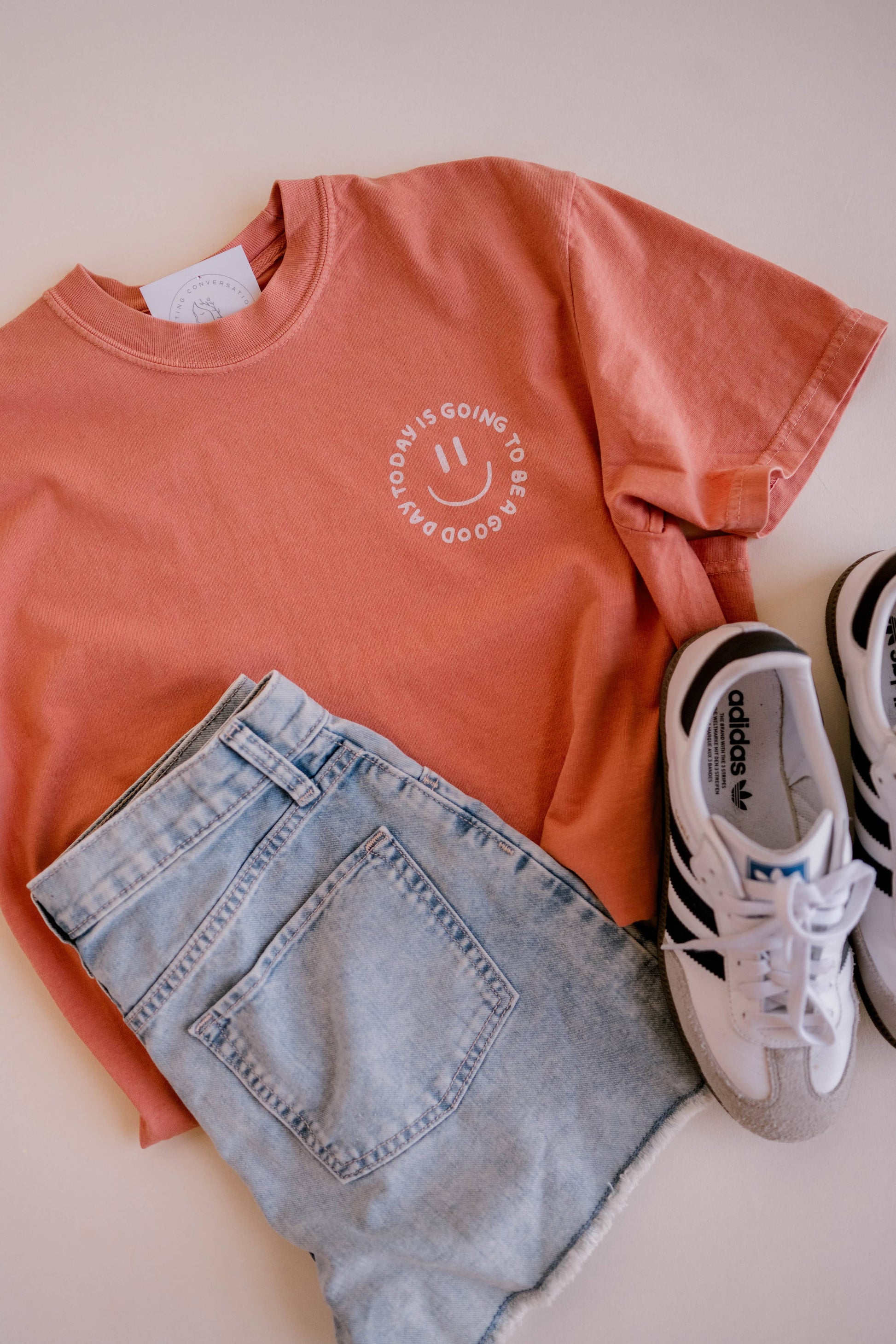 Good Day Tee, Feathered Farmhouse