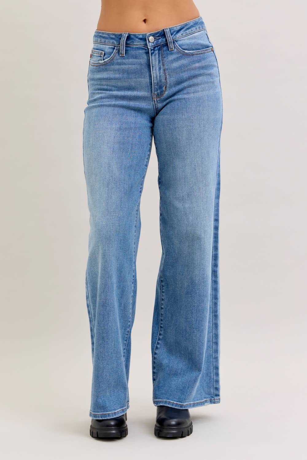 Retro Wide Leg Jeans, Feathered Farmhouse