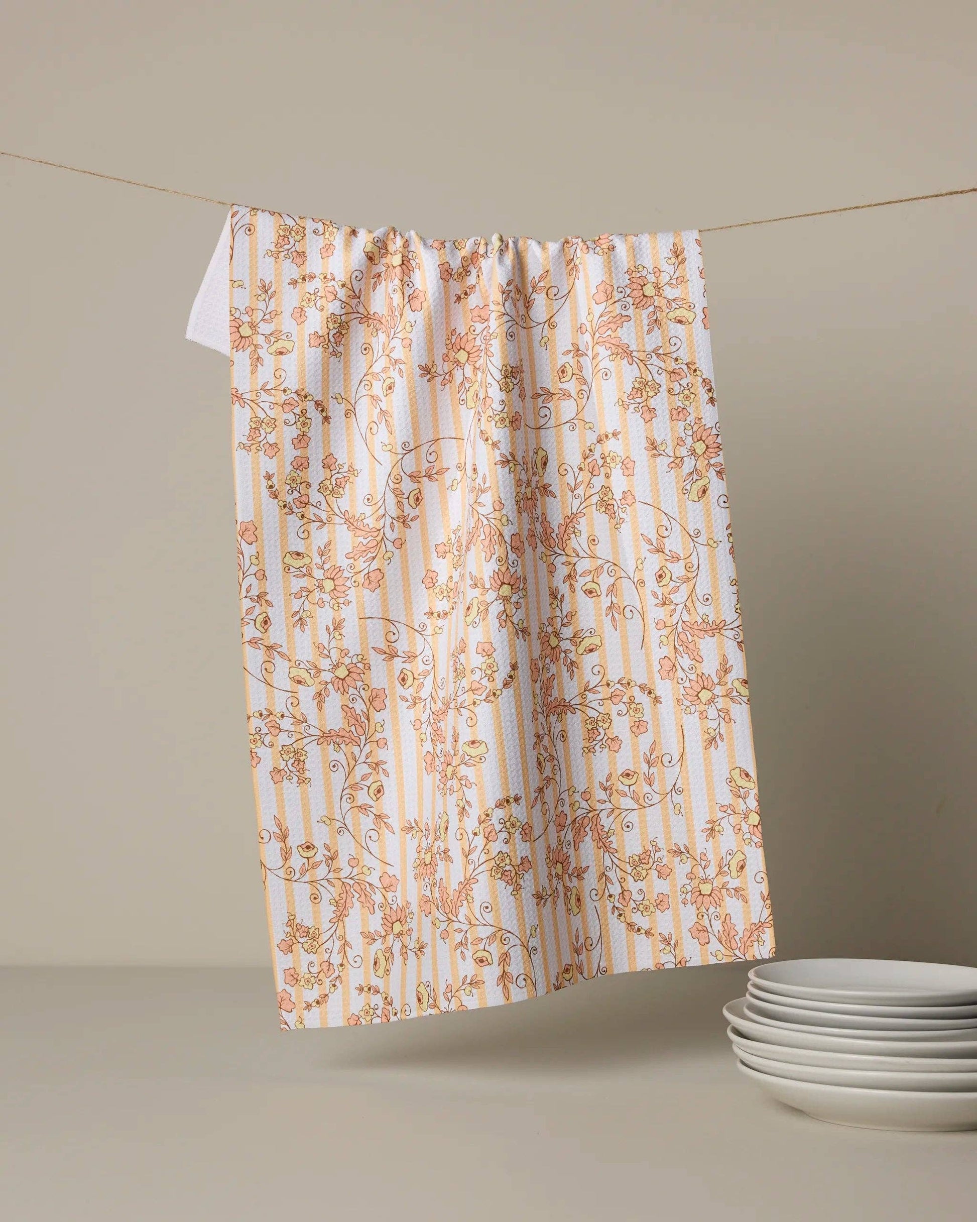 Buttercup Vine Tea Towel, Feathered Farmhouse