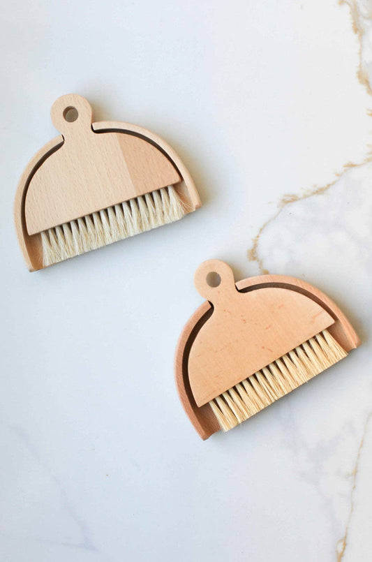 Table Brush, Feathered Farmhouse