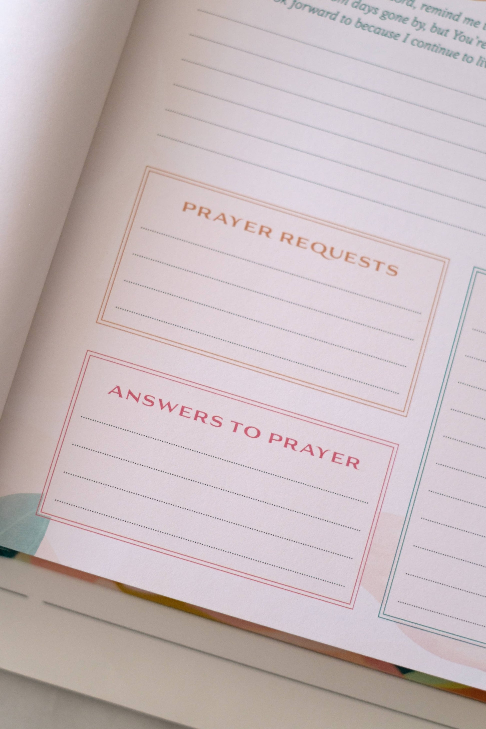 A Year of God's Goodness: A Prayer & Praise Tracker for Women, Feathered Farmhouse