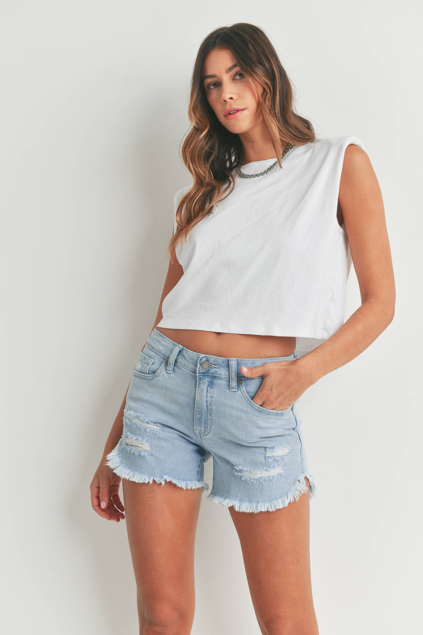 Curved Fray Hem Short, Feathered Farmhouse