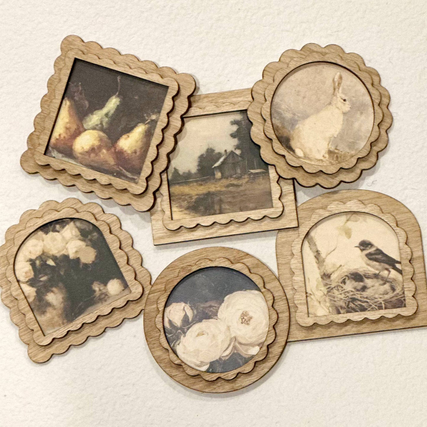 Moody Vintage Magnet, Feathered Farmhouse