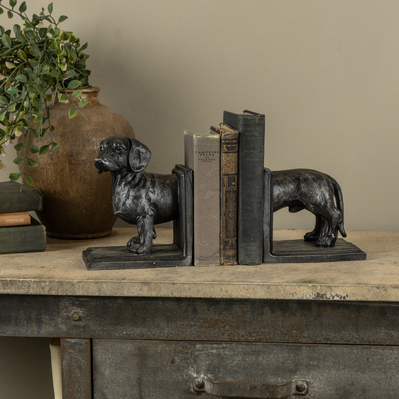Dachshund Bookends, Feathered Farmhouse