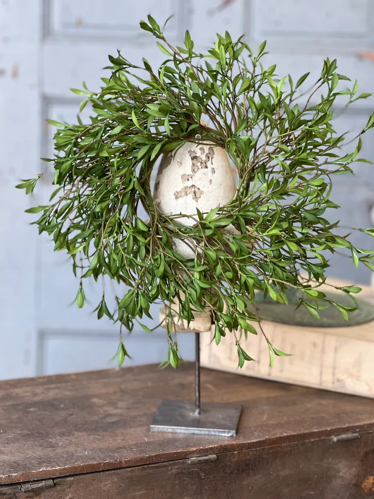 Sundial Leaves Candle Ring, Feathered Farmhouse