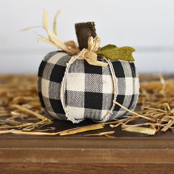 Mini Check Pumpkin, The Feathered Farmhouse