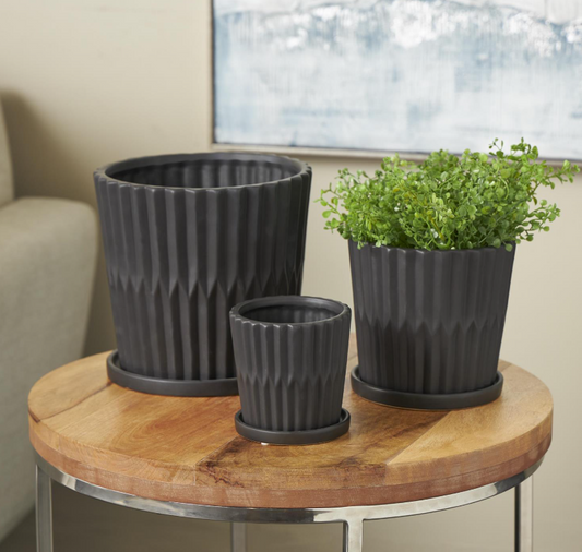 Black Ribbed Planter with Saucer, Feathered Farmhouse