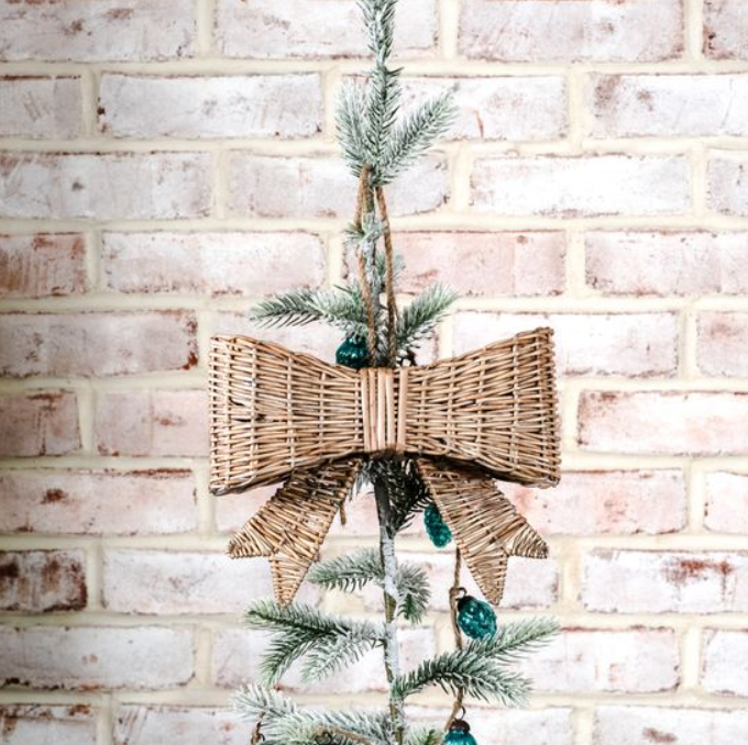Willow Bow, Feathered Farmhouse