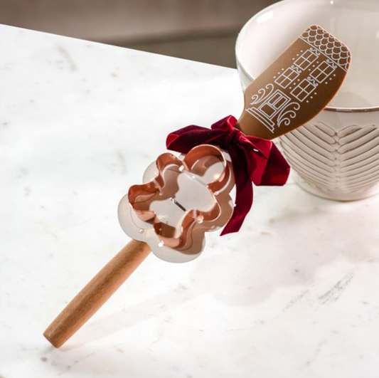 Gingerbread Spatula and Cutter Set, Feathered Farmhouse